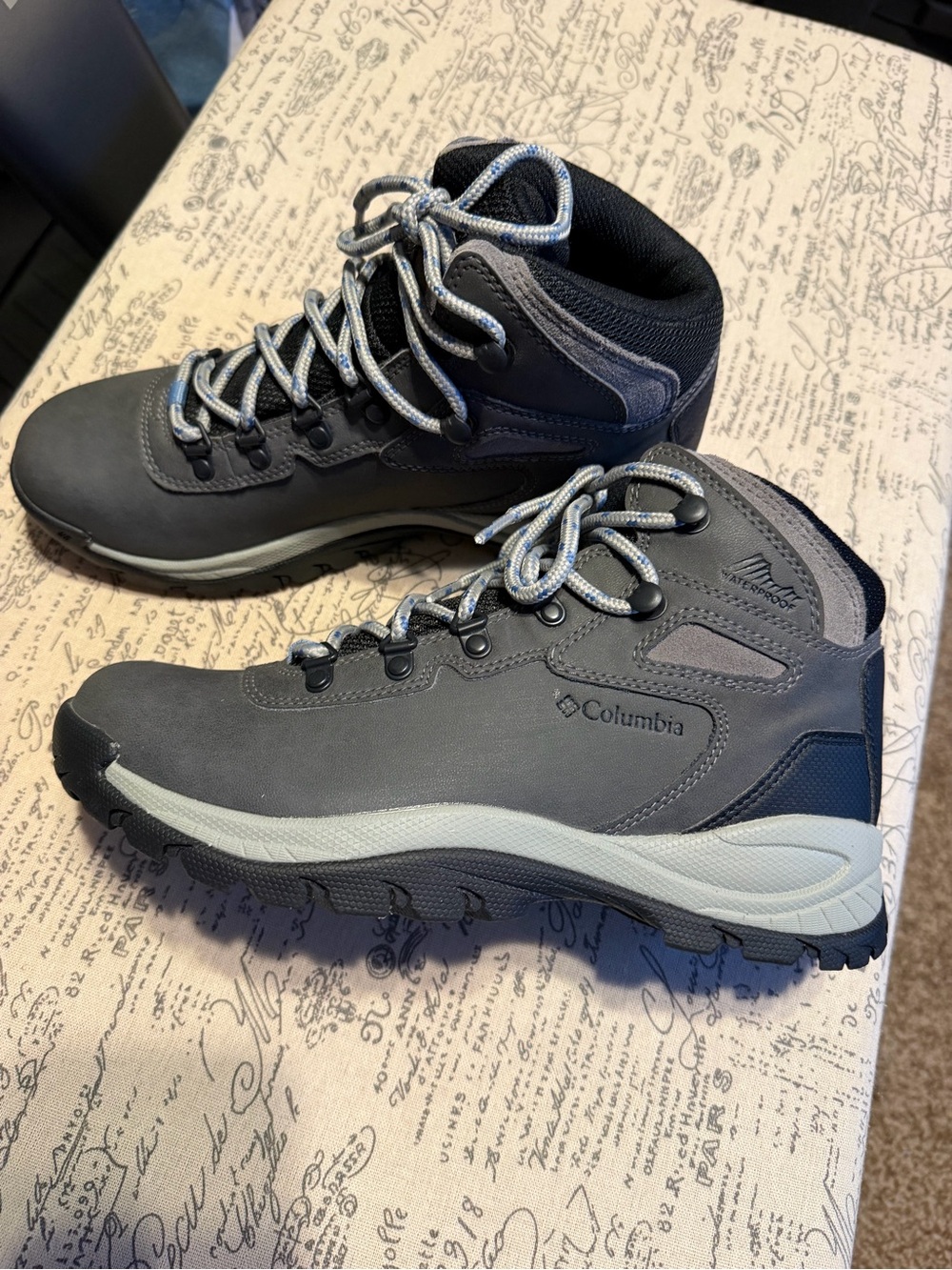 Columbia Gray Women's Lace-Up Waterproof Hiking Boots